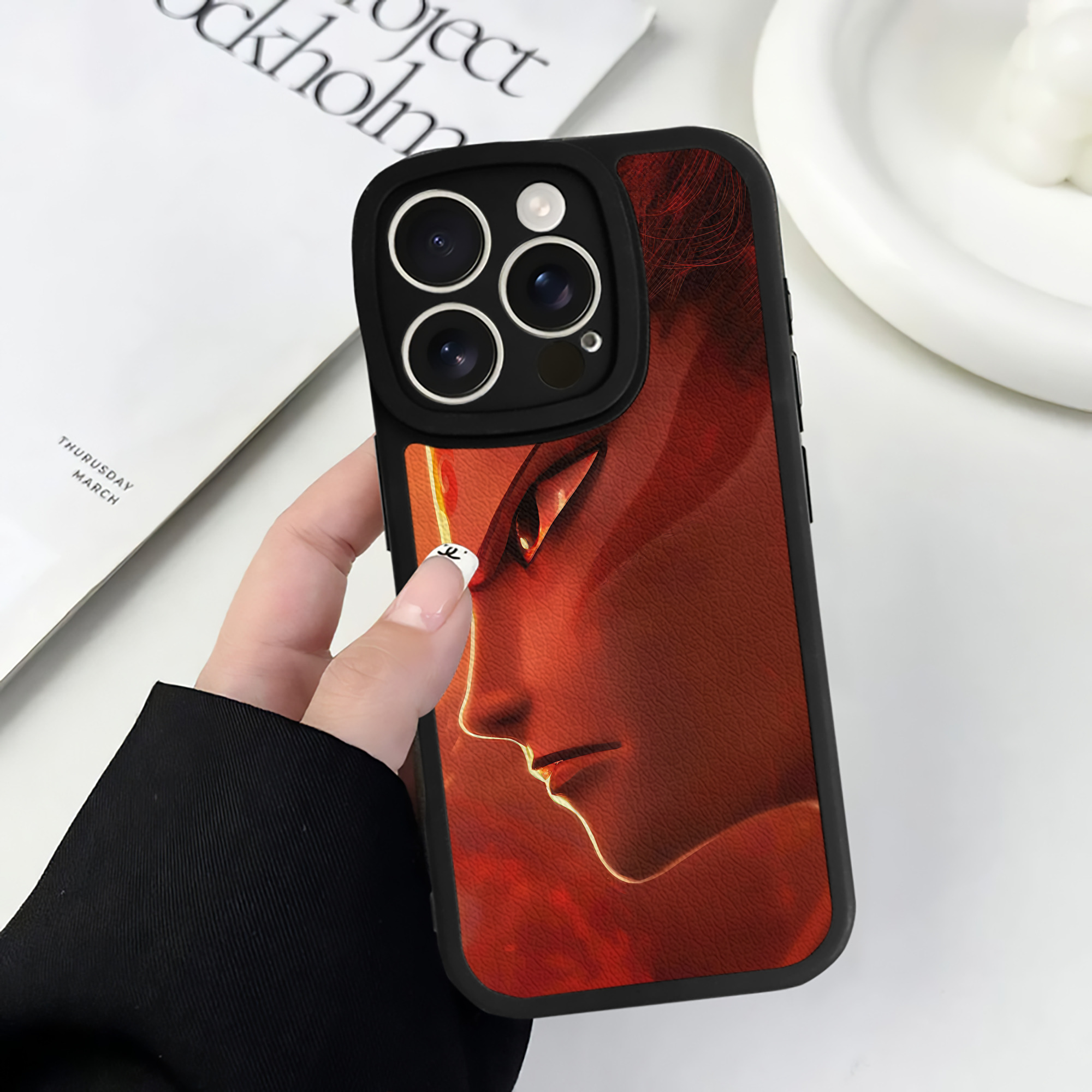 （画像用） Ne Zha 2 ナタ 魔童の大暴れ 【iPhone 16シリーズ対応】シリコンスマホケース（レザー調） 材質：シリコン